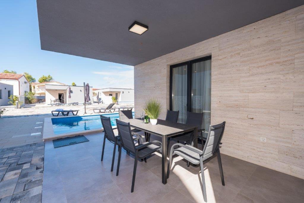 More Exclusive Villas And Spa Vir Exterior foto